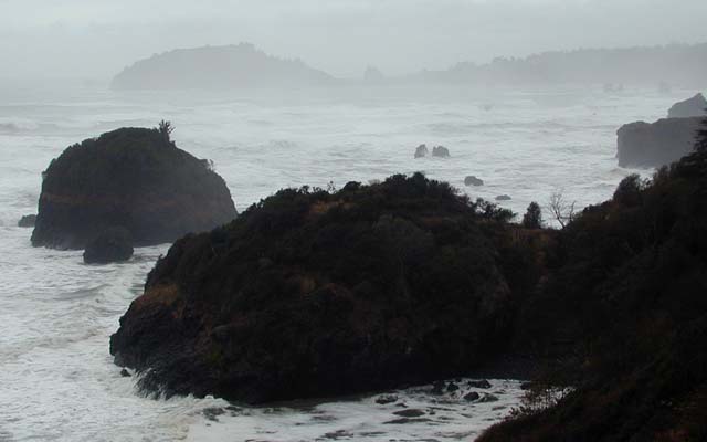 [Photo of Houda Point in storm]